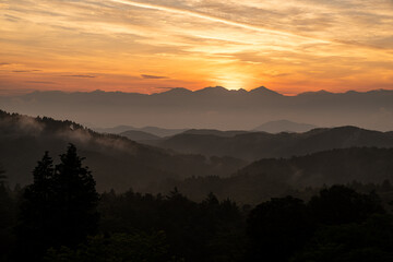 夜明け前の静かな時間