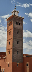 Fototapeta premium Architectural Splendor: The Mosque's Majestic Minaret