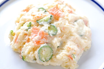 美味しくて栄養たっぷり、定番のお惣菜といえば、ポテトサラダ
