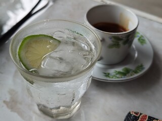 glass of water with lime