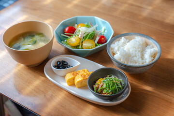 Traditional Japanese Breakfast with Miso Soup and Natto / 納豆と味噌汁の和朝食
