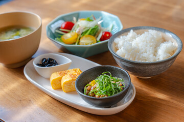 Traditional Japanese Breakfast with Miso Soup and Natto / 納豆と味噌汁の和朝食
