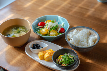 Traditional Japanese Breakfast with Miso Soup and Natto / 納豆と味噌汁の和朝食
