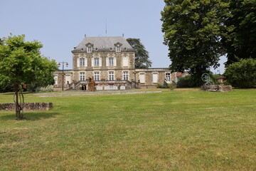 Mairie, vue de l'extérieur, village Le Dorat, département de la Haute Vienne, France