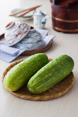 【加賀太きゅうり】石川県の加賀伝統野菜。瓜と見間違えそうなほど太いきゅうりです。厚くて柔らかい果肉は味噌で煮たり炒めたりして楽しめます。