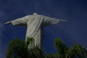 Christus Statue mit Palmen Kreuzfahrt Rio de Janeiro Salvador Maceio Recife Praia Santa Cruz de...