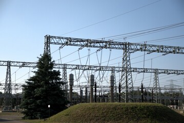 Stromtrasse Stromleitungen Strommasten Kraftwerk Jänschwalde