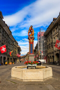 Samson fountain (Simsonbrunnen) on the Kramgasse in the Old City of Bern, Switzerland