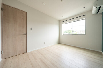 新築戸建て｜竣工写真｜LDK｜洋室｜ウォークインクローゼット｜WIC｜玄関｜クロス｜おしゃれ