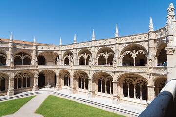 Lisboa, claustro del monasterio de los Jeronimos, monumento nacional de portugal.