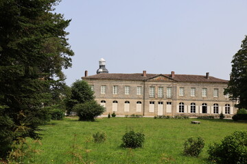 Ancien couvent des Augustins, vue de l'extérieur, village de Mortemart, département de la Haute...