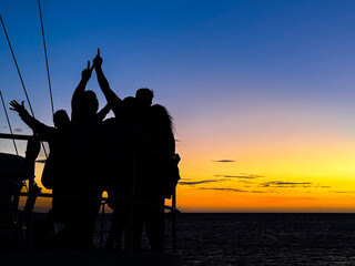 Fototapeta premium silhouette of a man over the sunset