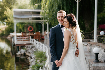 the first meeting of the bride and groom