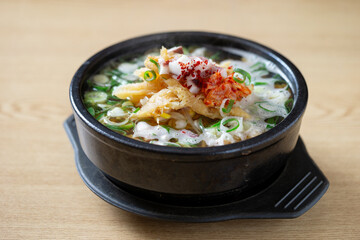 Bean Sprout and Rice Soup