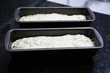 Rustic colonial rye bread. Well-lit image, clear selective focus on the details of the bread texture, conveying tradition, rusticity and homemade flavor.