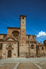 Obraz premium Sigüenza (Siguenza), Guadalajara, Spain. Cathedral of Sigüenza and street photography.