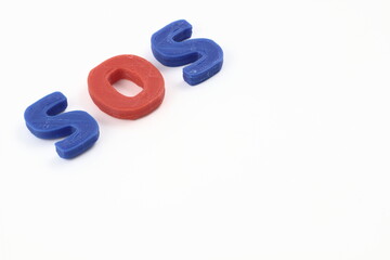 3Dプリンター製SOS、赤青のコントラスト