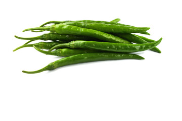 夏野菜　青唐辛子（青とうがらし, 青トウガラシ）白背景　コピースペースあり　Green chili peppers (green pepper,chile verde) white background, copy space available
