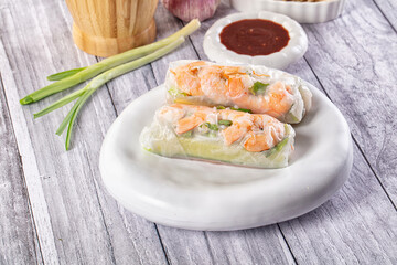 VIetnamese traditional spring roll with shrimp
