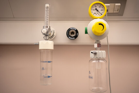 Medical Oxygen Supply System with Flowmeter and Pressure Gauge inside Hospital Room