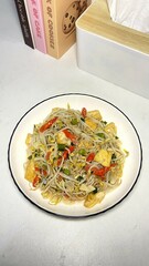 Delicious Stir-fried Bean Sprouts with Chili and Tofu