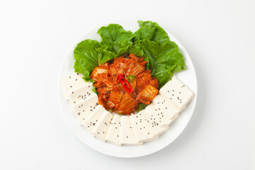 Tofu kimchi is a dish made by boiling tofu and eating it with stir-fried kimchi.