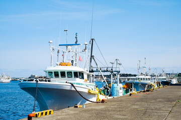 漁港　漁船