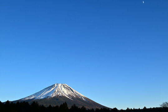 mount fuji and crescent moon