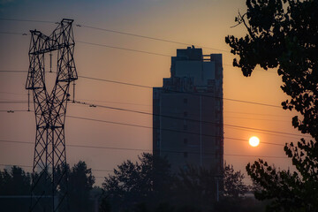 Cities and urban parks, rivers, early morning sunrise, skyline