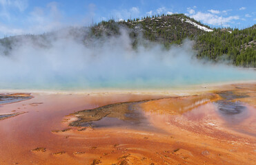 Grand Prismatic Spring, Yellowstone National Park, Wyoming, U.S.A.