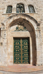 Fototapeta premium The side entrance to the Temple of the Holy Sepulcher