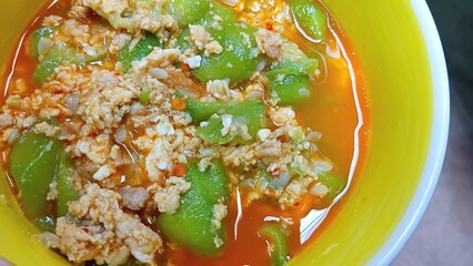 Stir Fried Angled Gourd with Eggs