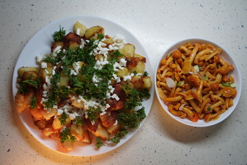 fried potato with mushrooms