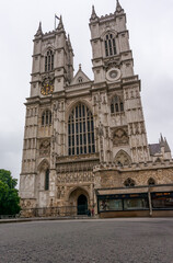Obraz premium westminster abbey london uk vertical travel guide