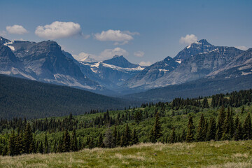 mountain range cutting through glacier national park in montana
