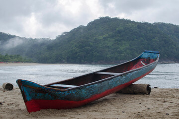 Naklejka premium boat on the beach