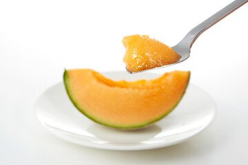 果物_みずみずしい赤肉メロン