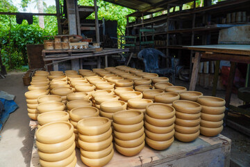 pots in the market