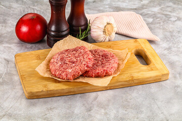 Raw round beef cutlet minced meat