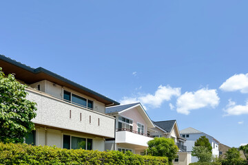 落ち着いた街並みの一戸建て住宅