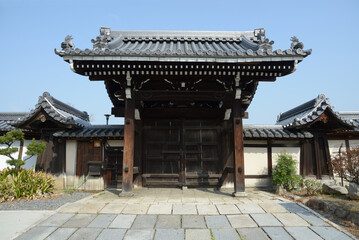 Obraz premium 本願寺山科別院 北門 京都市山科区