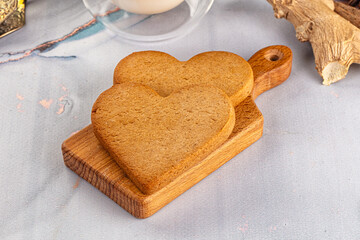 Sweet ginger cookies for snack