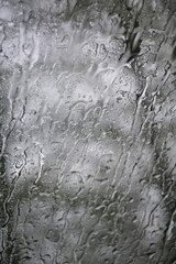 Regen auf dem Glas