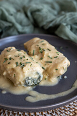 homemade chicken stuffed with spinach with sauce recipe