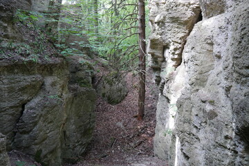 Erdfall Karst in den Kammerlöchern Angelroda