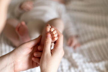 Professional Infant Foot Massage for Medical Benefits