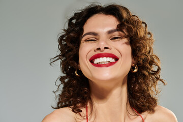 Brightening summer days with joyful smiles and vibrant fashion choices in a cheerful ambiance