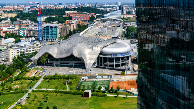 Milano, centro fieristico congressi MiCo, zona Citylife, Portello, Tre Torri
