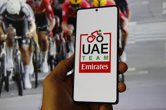 UAE Team - UAE Team Emirates - Equipe  ciclista profissional dos Emirados &Aacute;rabes Unidos de categoria UCI Pro Team (m&aacute;xima categoria de equipes ciclistas). Participa do UCI World Tour.