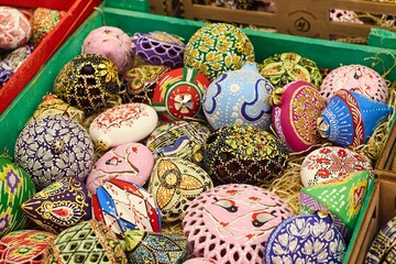 Handmade Christmas tree decorations with traditional and decorative motifs